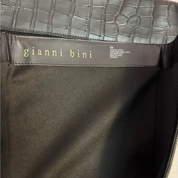 NEW Gianni Bini Black Leather Pointy Toe Croc Emboss Low Heel Knee High Boots 6- - Picture 14 of 14